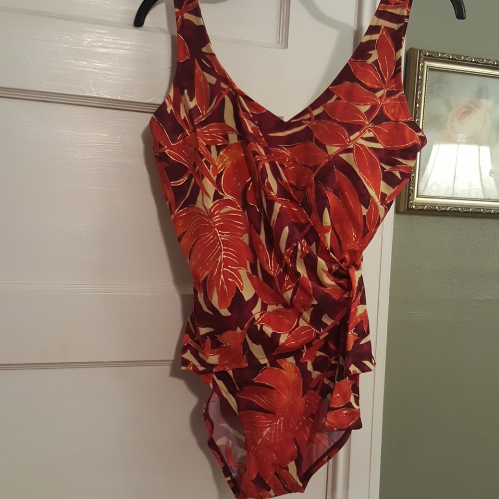 Super sexy red and gold ruched one-piece bathing s
